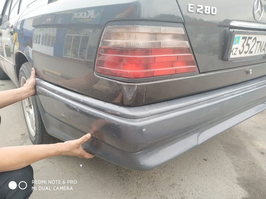 Бампер на мерседес w124 Амг2
