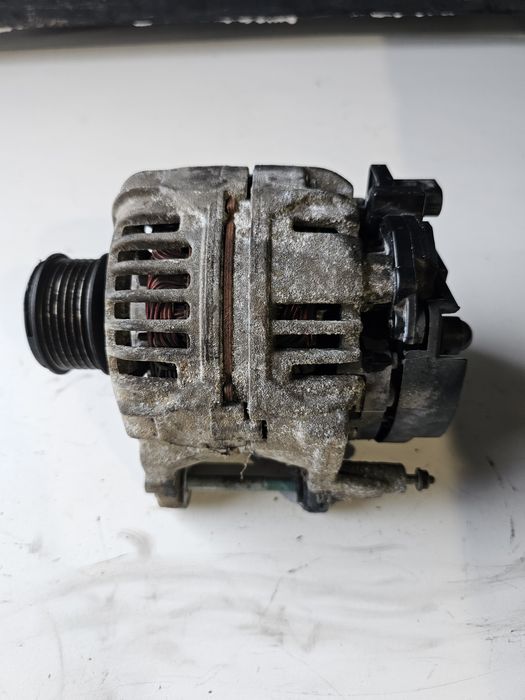 Alternator 90ah original Volkswagen Lupo 3L 1.2TDI ANY

Stare buna de
