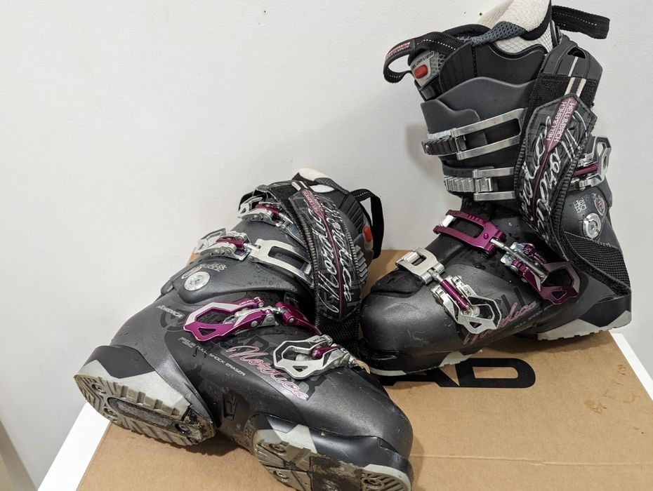 Clapari dama Nordica Hell and Back H1 / nr 37