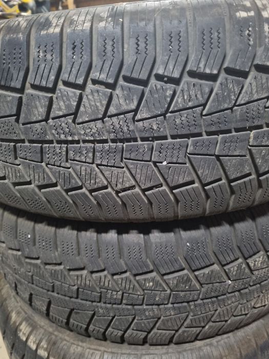 De vanzare 4 cauciucuri de iarnă,marca Viking 235.60.18,made in German