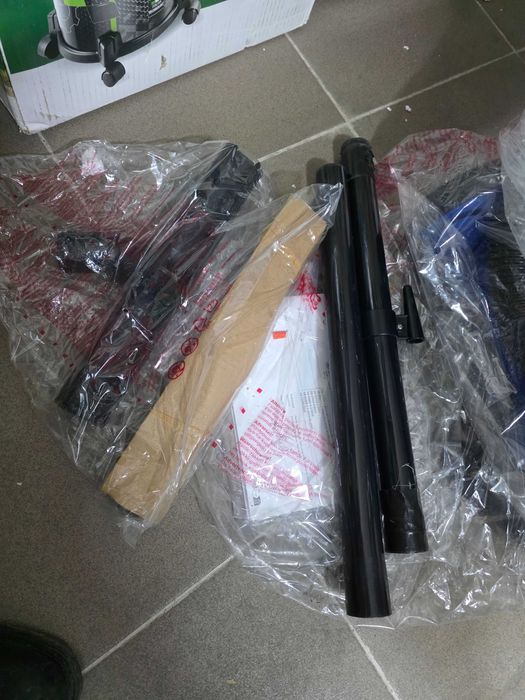 Aspirator de apă și praf Nilfisk Buddy II 12L pentru casă