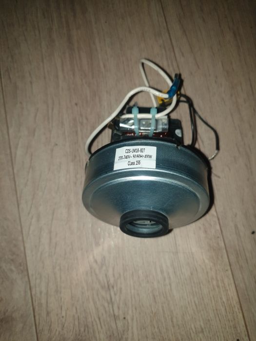 Продам моторчик на пылесос.