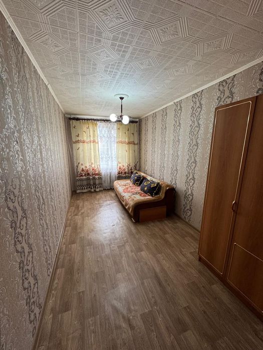 Продам 2х ком. Центр универмаг