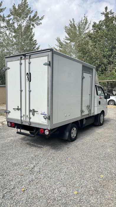 Kia bongo 3 2018 ref