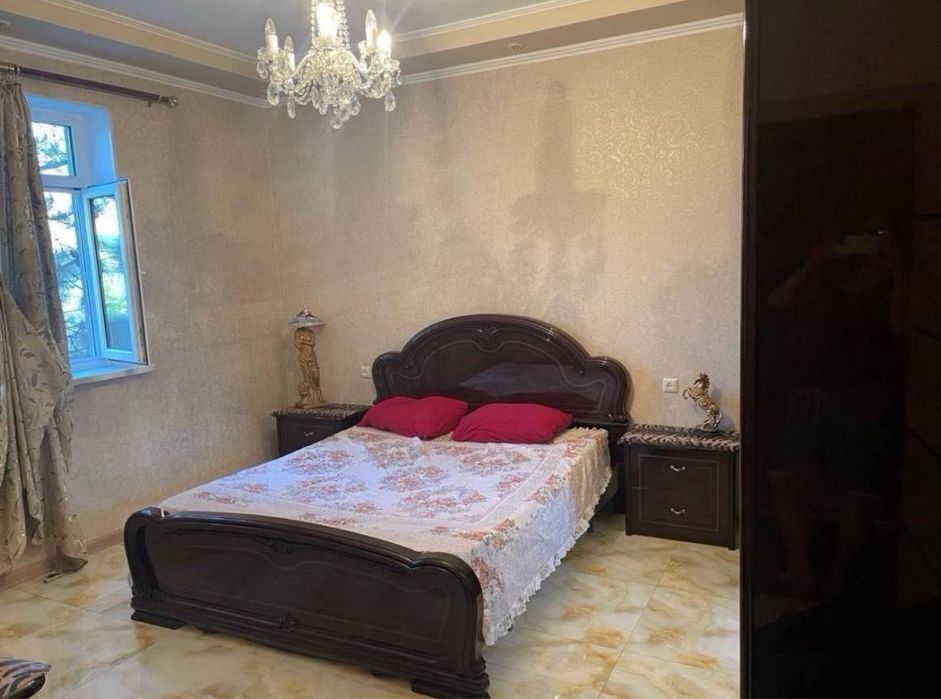 SHOSHILINCH! Yangi Hayot tumanida zamonaviy 3 qavatli uy sotiladi.