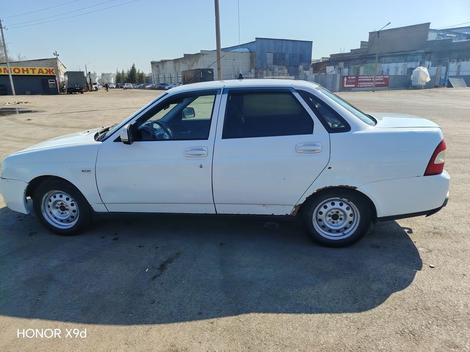 Продам приора казашка