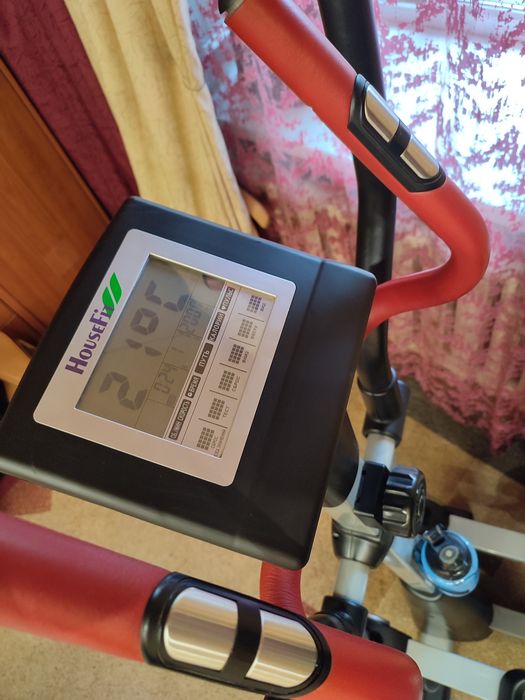 Эллиптический тренажёр HouseFit Kinetic E2.0