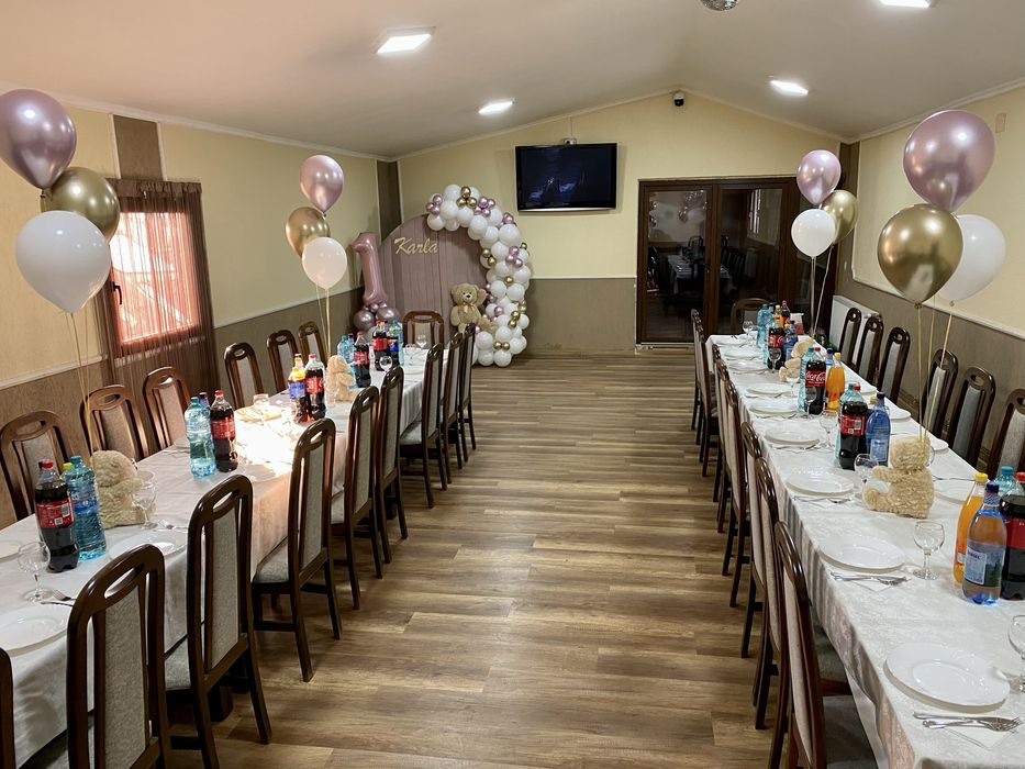 Scaune din lemn masiv