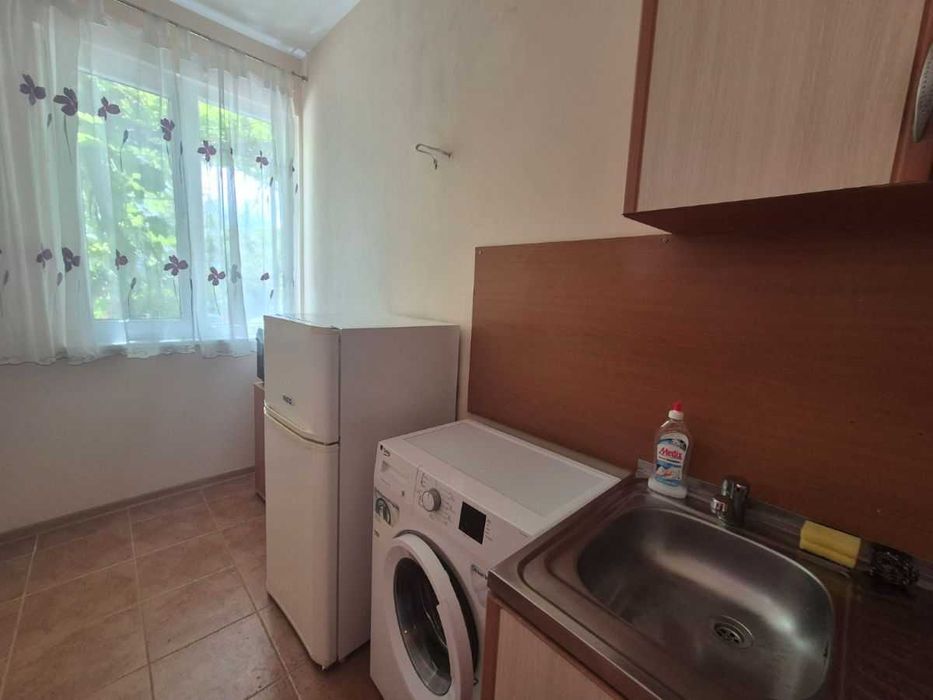 Дава се под наем Едностаен апартамент в Велико Търново, Център - 30 кв.м за 178.5 € - Снимка #2