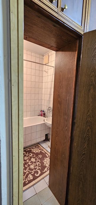 Продаётся 4/1/4 срочно!