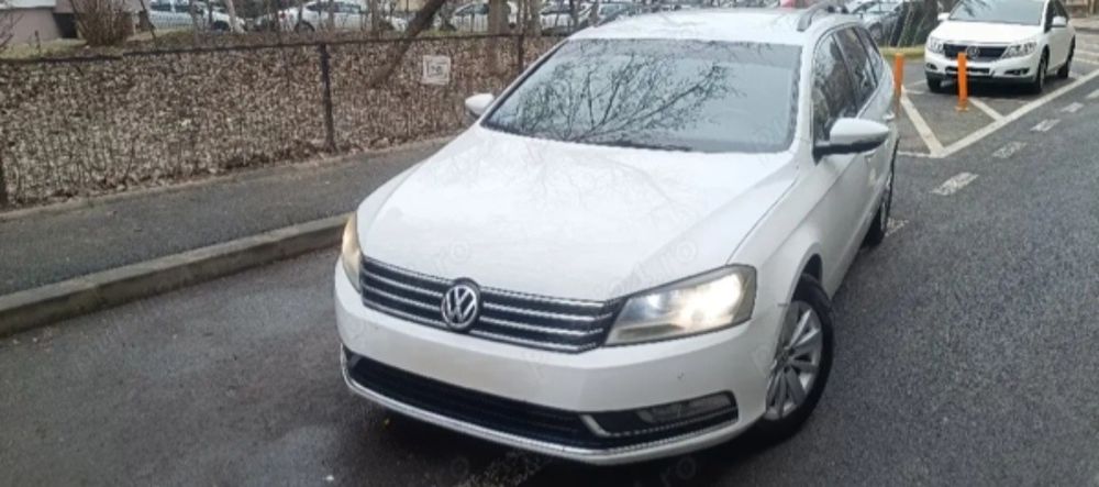 Vând Volkswagen Passat