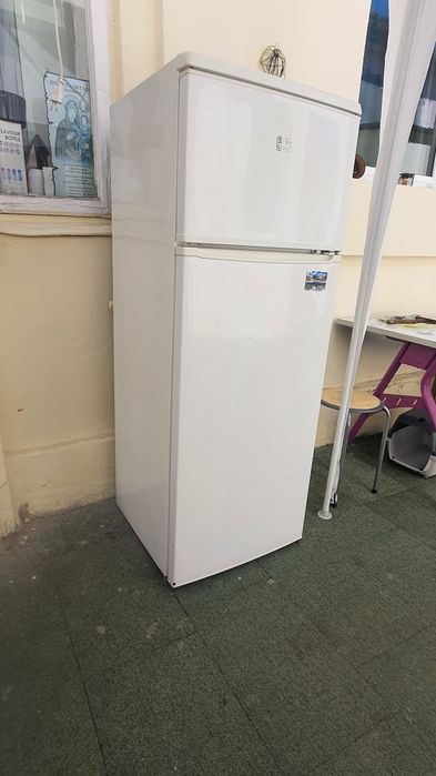 Vand frigider 2 usi,perfect functional