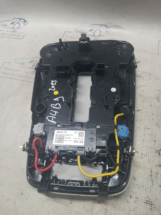 plafoniera audi a4 b9 2017