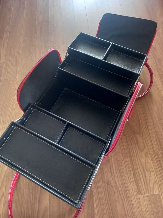 Сумка визажиста,чемодан