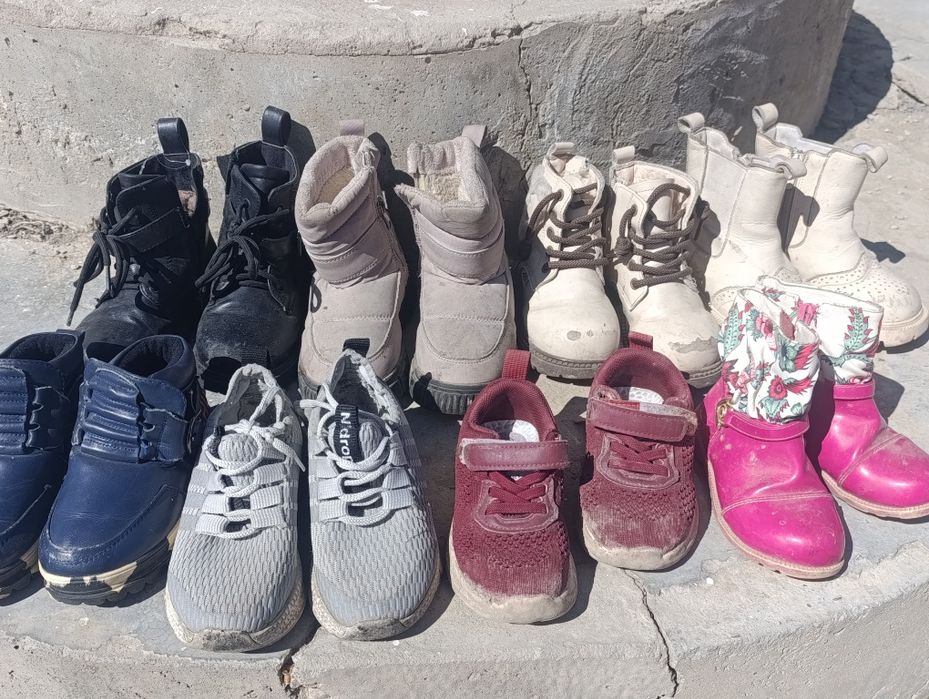 Продам обувь для девочки