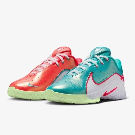 Мьжки кецове Nike LeBron 22 Men’s Xmas