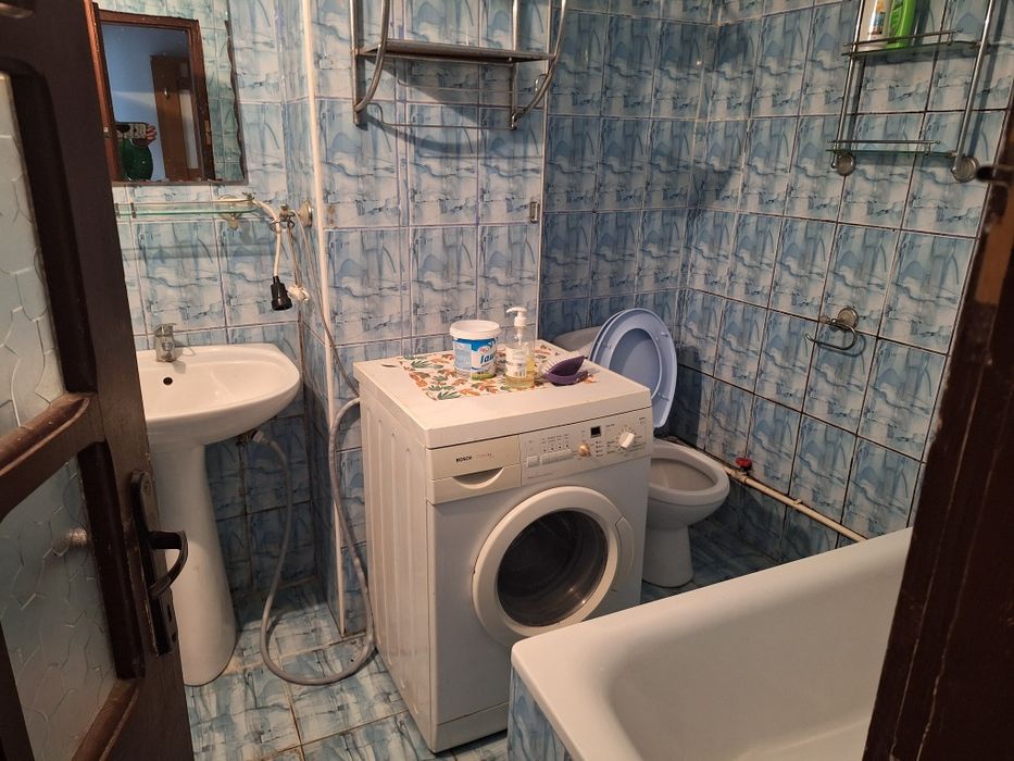 Inchiriez garsoniera cf 1