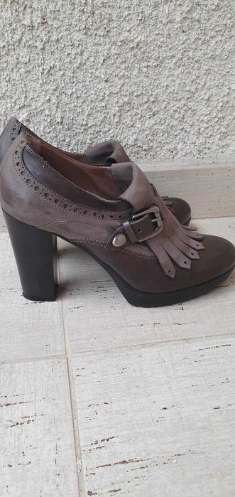 Pantofi din piele naturală,  nr.37 Progetto