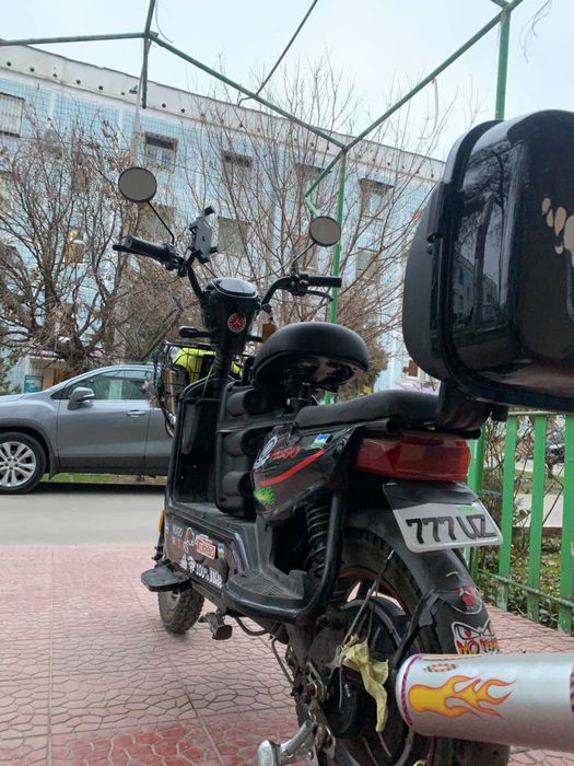 Skuter  70 tezlikga chqadi