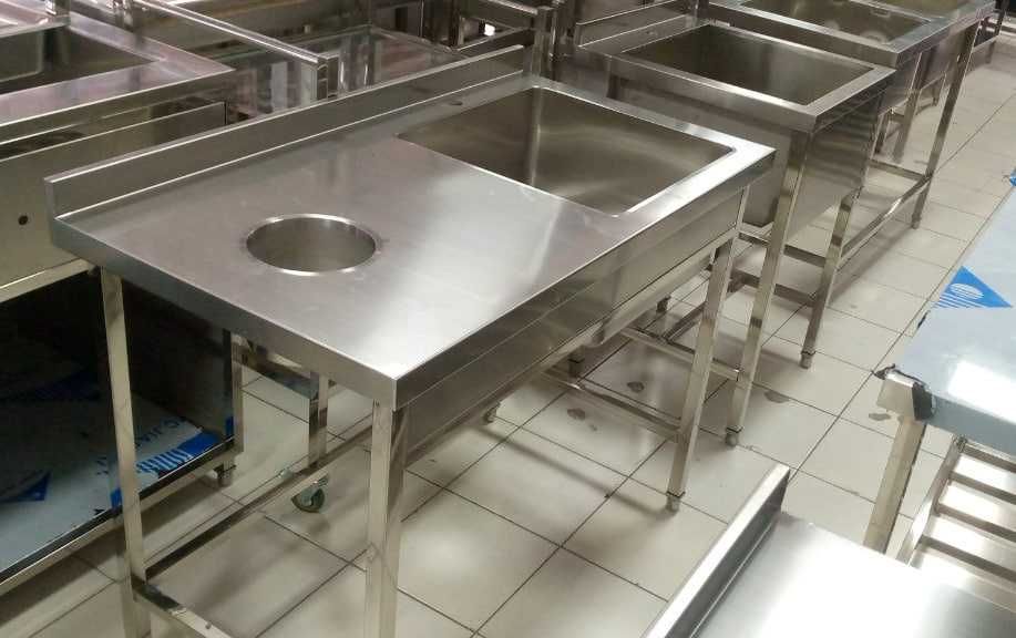 Пристенный стол с отверстием нержавейка nerjaveyka