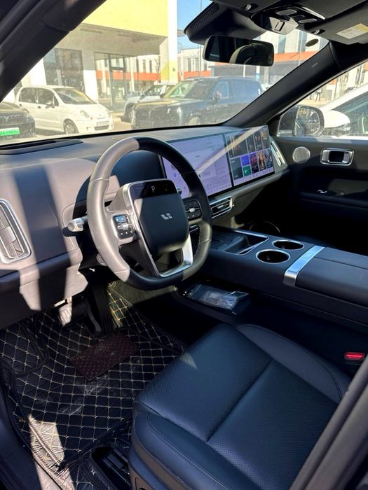 Lixiang L6 max 2024 йил