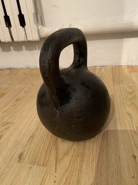 Продаю гирю 24кг