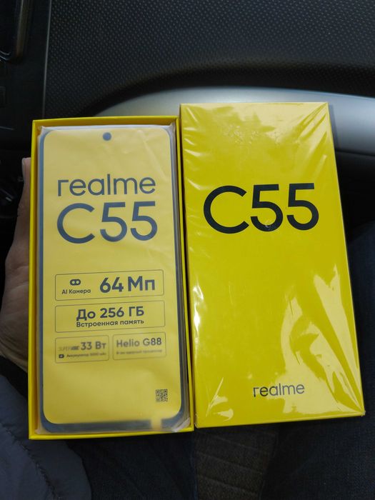 Смартфон Realme C55 в хорошим состоянии.