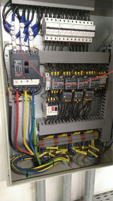 Электрик, электромонтажник