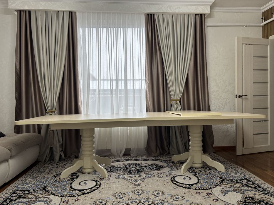 Продаю стол 3-3.5метра