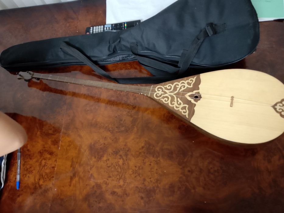 Домбра новая звук чистый