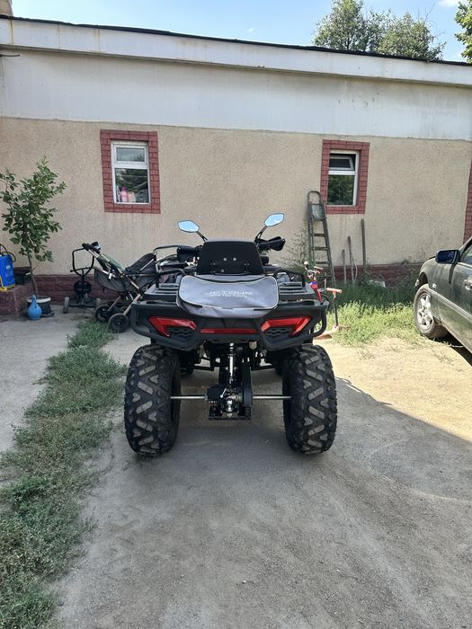Продам квадроцикл почти новый