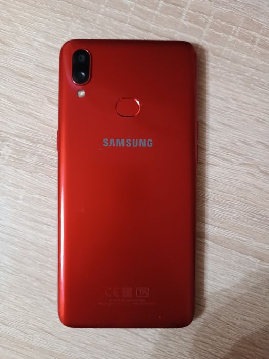 Продается телефон