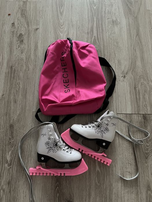 Продам детские фигурные коньки