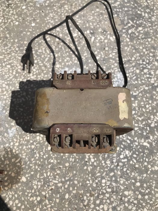 Трансформатори на 380 и 220 волта