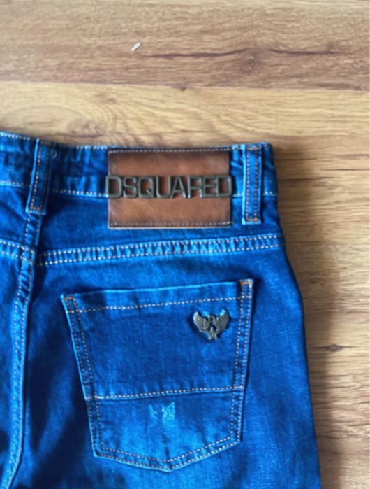 Blugii dsquared2  ,costa 1250€ eu îi vand cu 150 lei