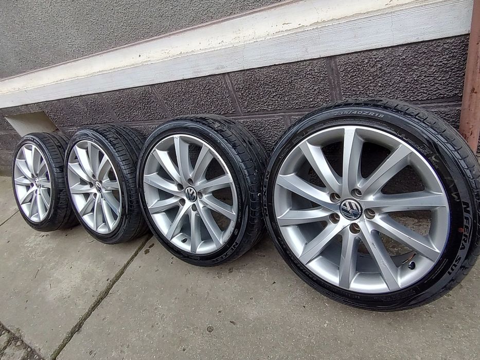 Vând Set Jante Aliaj 5x112+Cauciucuri 235/40/R18 Vara Passat CC Golf