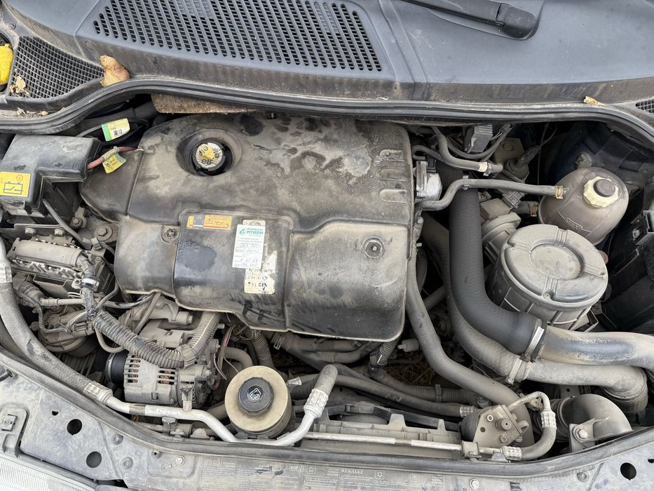 Рено меган на части