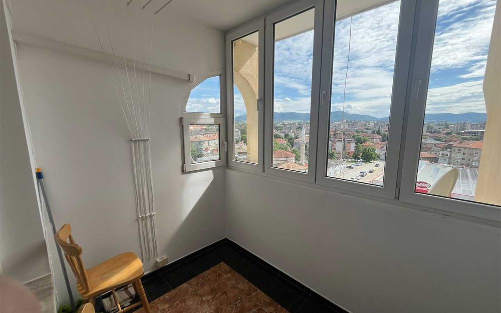 Продава се Двустаен апартамент в Търговище, Център - 56 кв.м за 1503 €/кв.м - Снимка #1