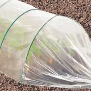 Найлон за тунели, лехи и парници от вторичен прозрачен полиетилен.