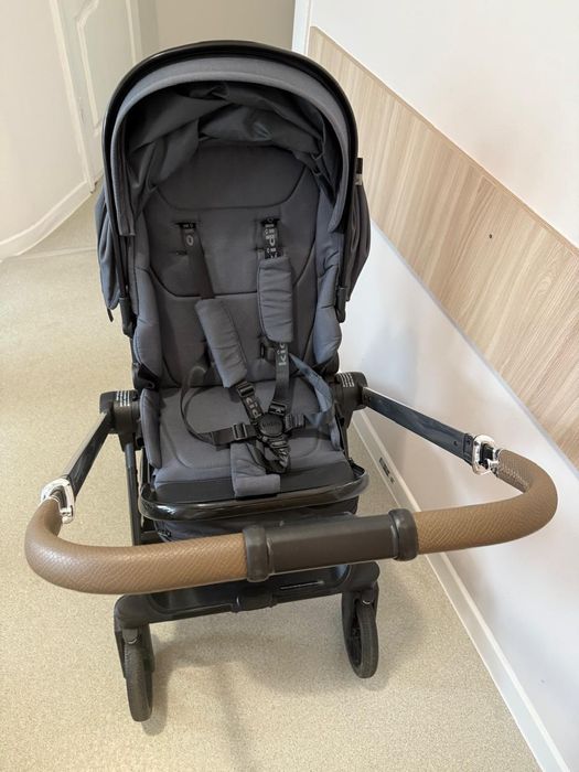 Коляска в хорошем состоянии.