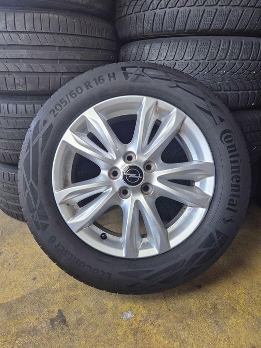 ROTI Jante Anvelope VARA 205/60/16 5x105 OE Opel Astra J Astra K