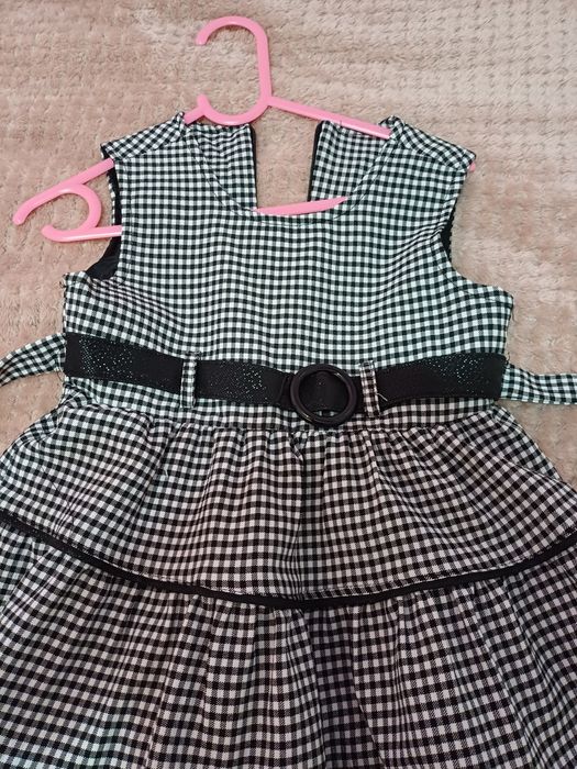 Кокетна рокля за момиче