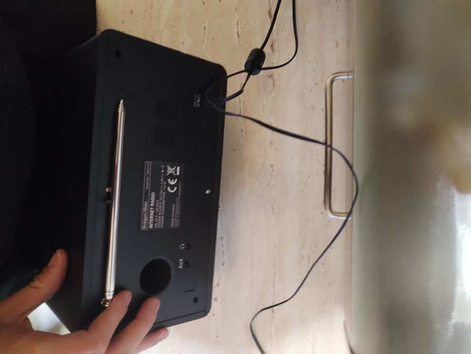 Vând 2 radiouri dab FM perfect funcțional