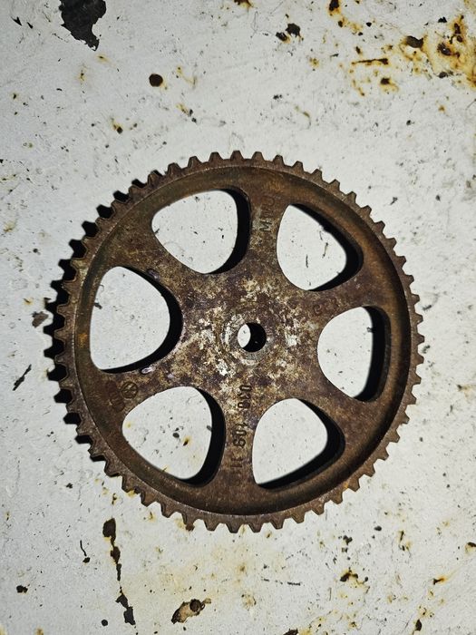 Шкив коленвала и шестерни грм гольф3 1.6 абу