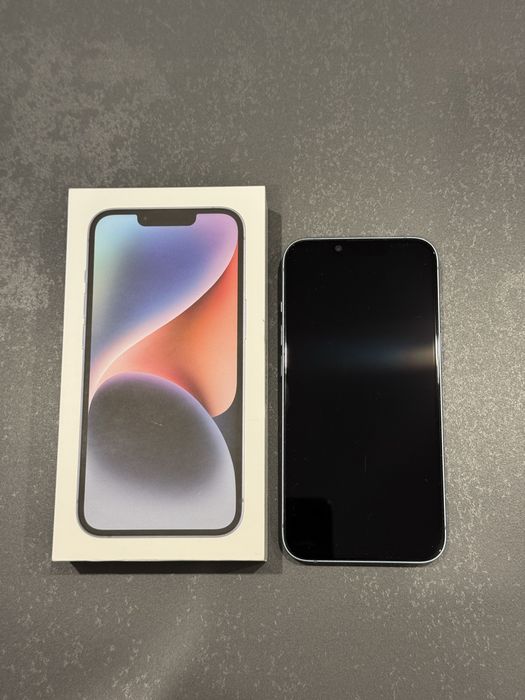 Продам Iphone 14