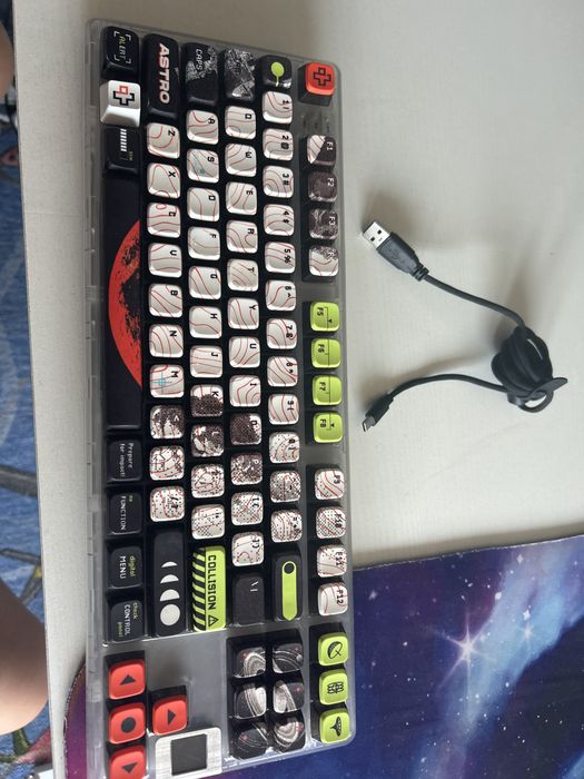 Tastatura qwertykey astro
