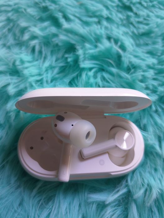 Наушники One Plus Buds Z2