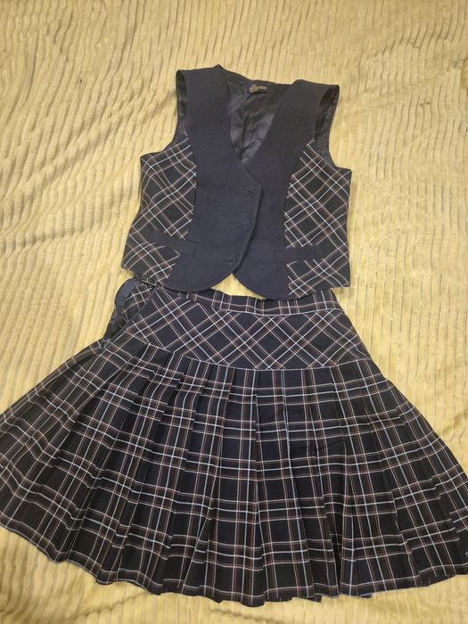 Продам школьную форму