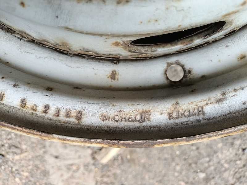 Продам оригинальные металлические диски