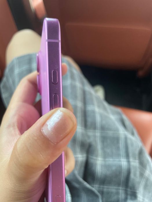 Iphone 16 plus 128 гб , аккумулятор 93%